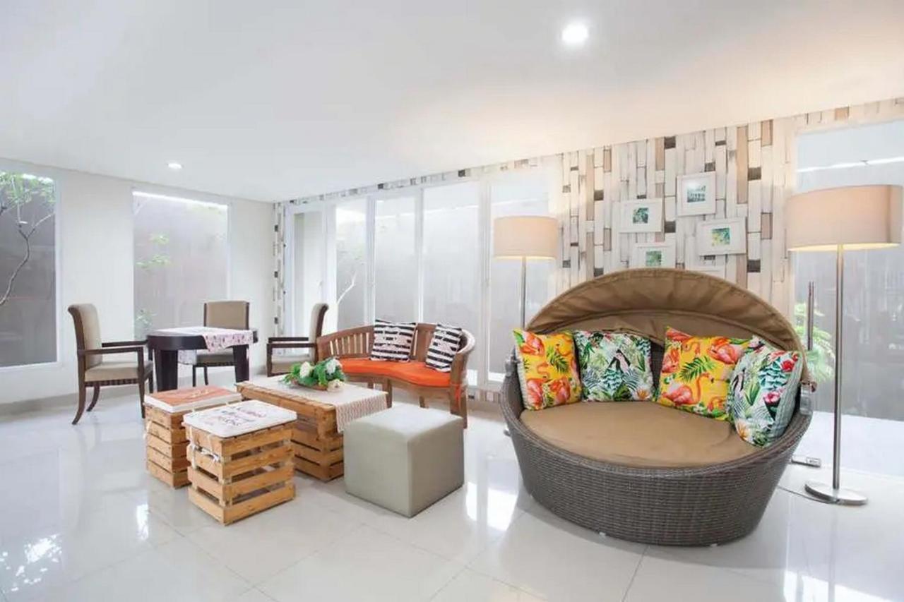 Reddoorz Plus At Riverside Malang Exterior foto