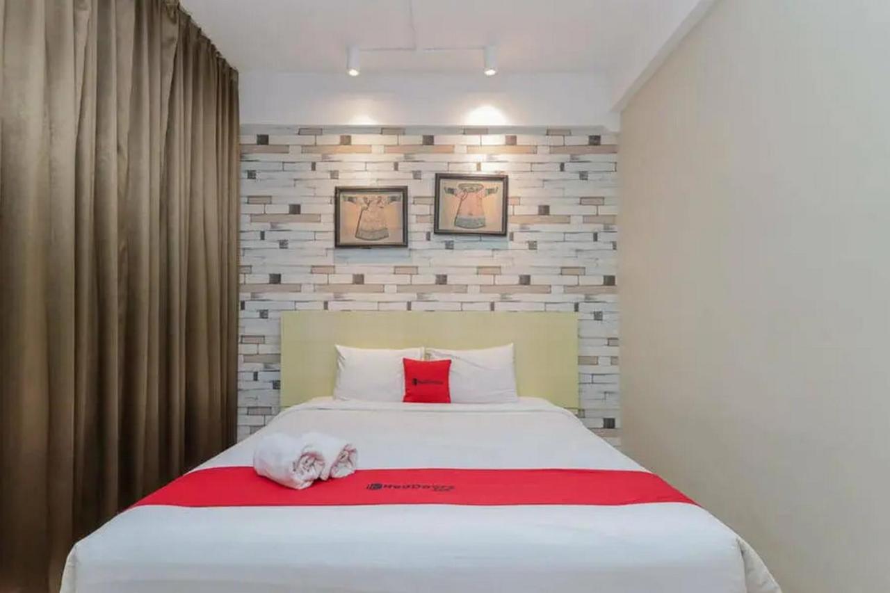 Reddoorz Plus At Riverside Malang Exterior foto